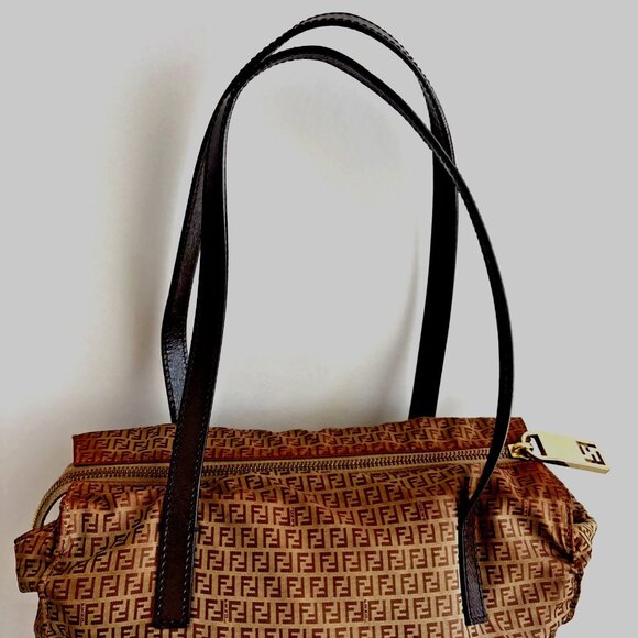 Authentic Fendi Zucca monogram tote bag nylon/leather - Picture 3 of 15